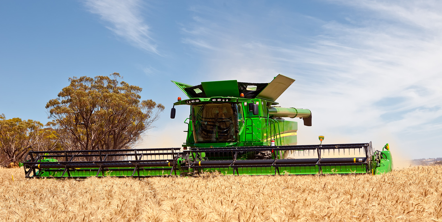 Serviços em maquinas agricolas unai