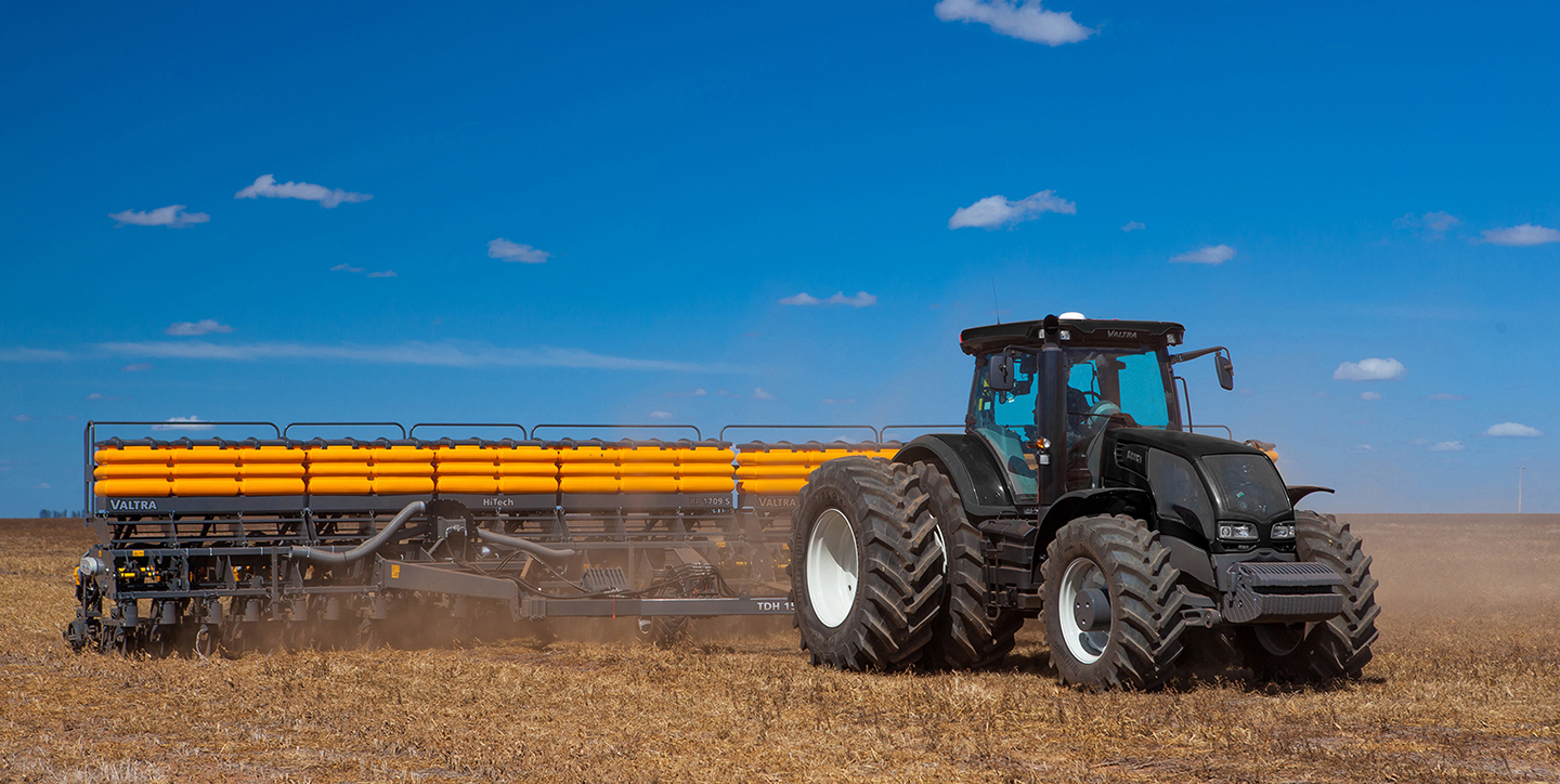 Oficina mecanica de implementos agricolas em unai